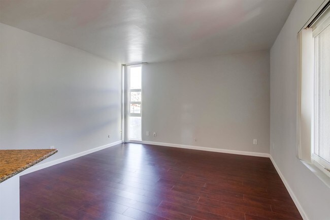 Building Photo - 3630 Bayside Ln