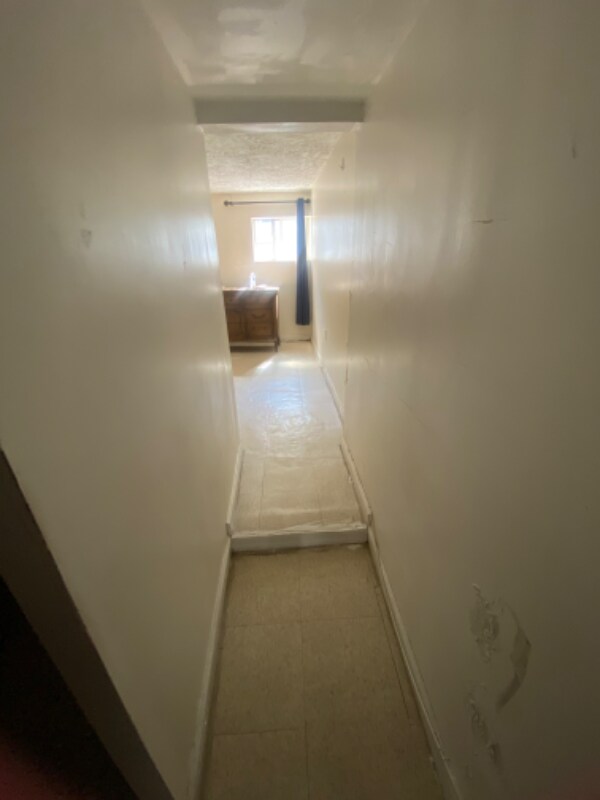 Building Photo - 1716 Van Buren St