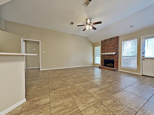 Building Photo - 227 Cape Conroe Dr