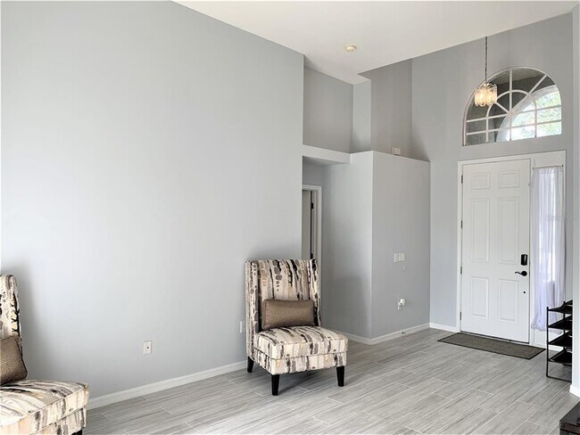 Building Photo - 10805 Australian Pine Dr