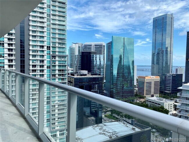 Building Photo - 1100 S Miami Ave