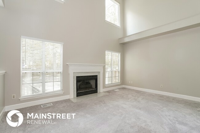 Building Photo - 1011 Nighthawk Ln