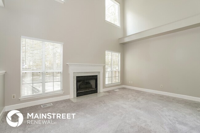 Foto del edificio - 1011 Nighthawk Ln