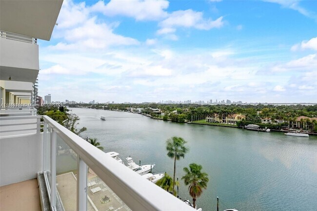 Building Photo - 5600 Collins Ave
