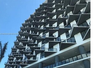 Building Photo - 5252 NW 85th Ave