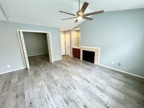 Building Photo - 14600 Fonmeadow Dr