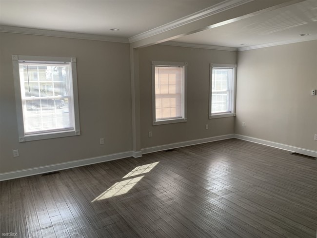 Building Photo - 4 br, 2 bath House - 617 Dixwell ave