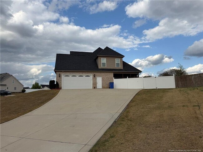 Foto del edificio - 115 Dairy Ct