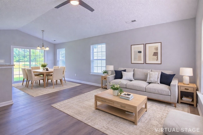 Foto del edificio - 4928 Silverdene St