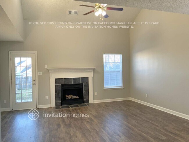 Foto del edificio - 4840 Aldersbrook Dr