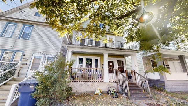 Building Photo - 173 Grote St