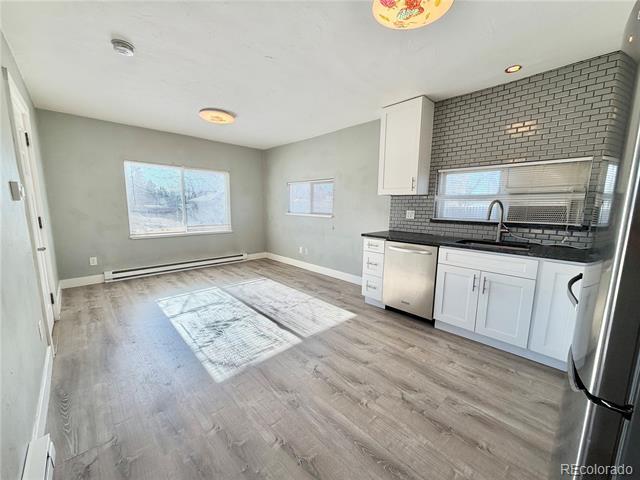 Foto del edificio - 225 W Nassau Ave