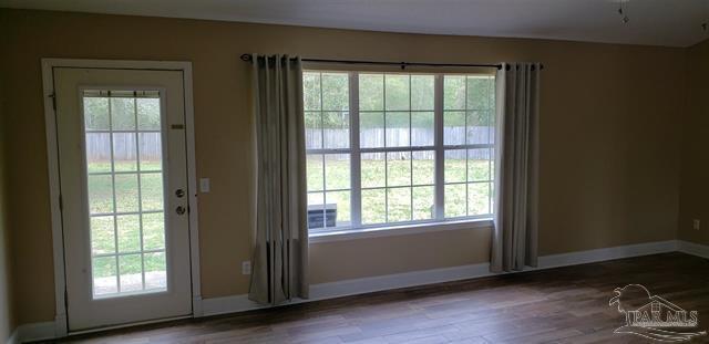 Building Photo - Spacious yard close to NAS and Navy Federal!