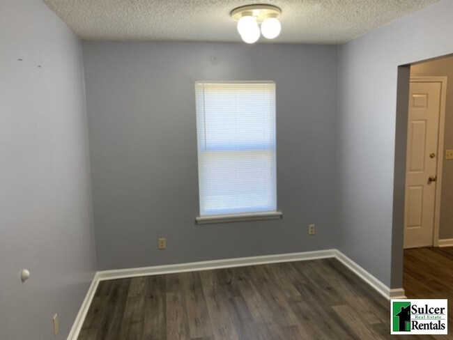 Foto del edificio - HOUSE: 3BR 2BA