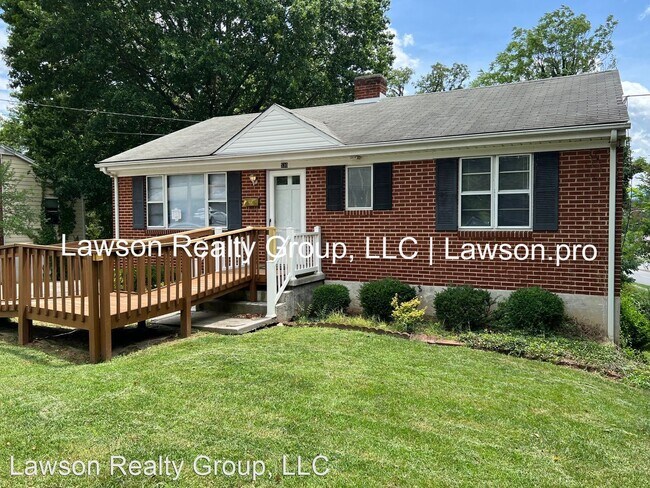 Building Photo - 4 br, 2 bath House - 530 Hawthorn Road