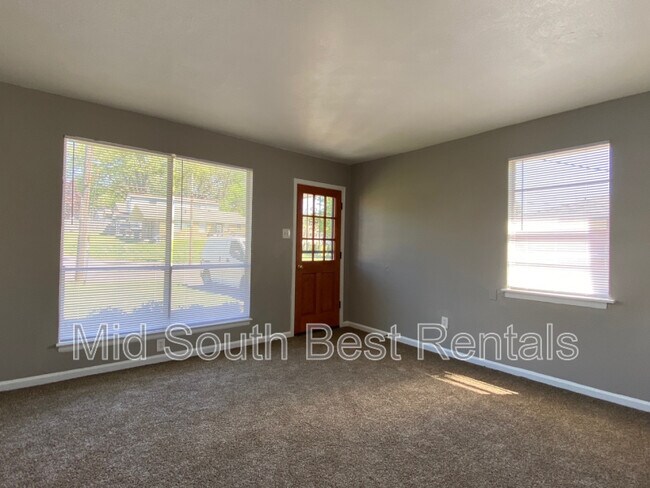 Foto del edificio - 1465 Cooper St