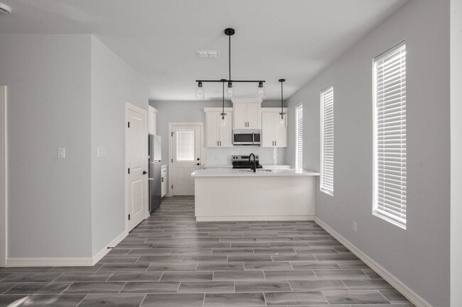 Foto del edificio - 404 N Onyx Ave