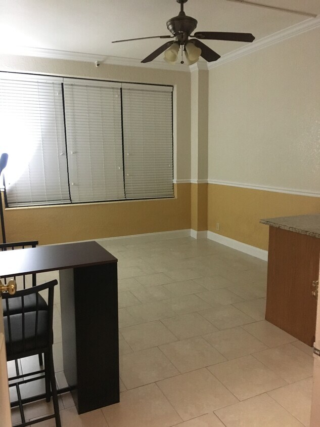 Foto principal - 311 W Ashley St