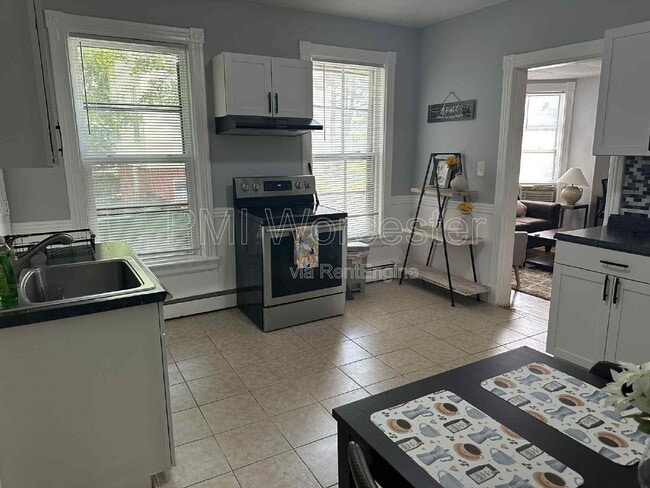 Building Photo - 73 Green Hill Pkwy