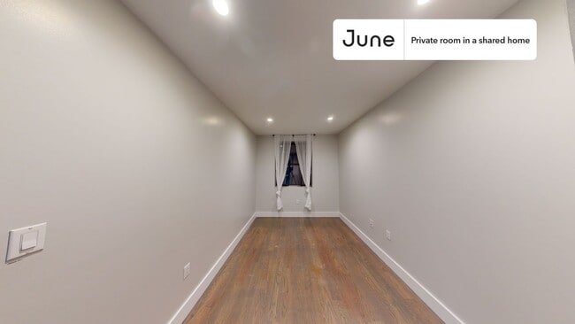 Foto del edificio - Room in Shared 3 bed/3 bath home