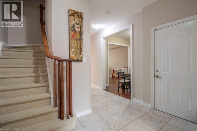 Building Photo - 35 Oakhaven Pl