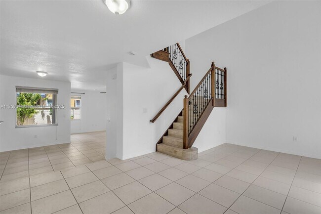 Foto del edificio - 5175 NW 108th Pl