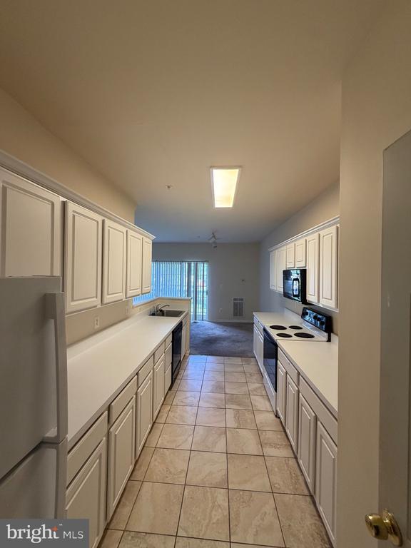 Building Photo - 14224 Hampshire Hall Ct