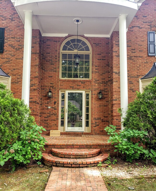 Building Photo - 5651 Brookstone Dr NW