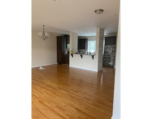 Primary Photo - 264 Winn St