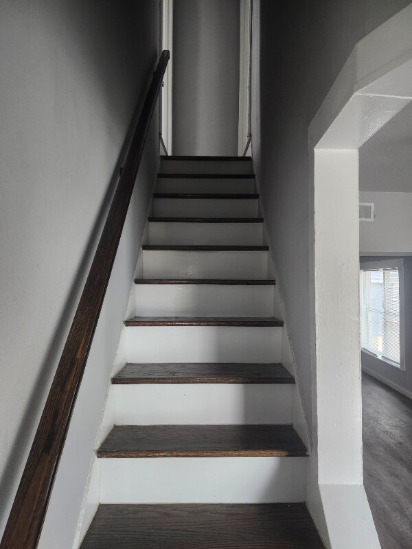 Foto del edificio - 714 E Lamar St