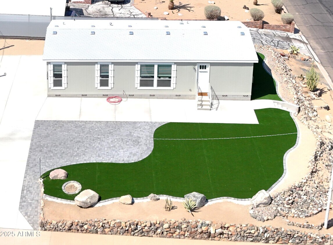 Primary Photo - 13004 N 19th Pl
