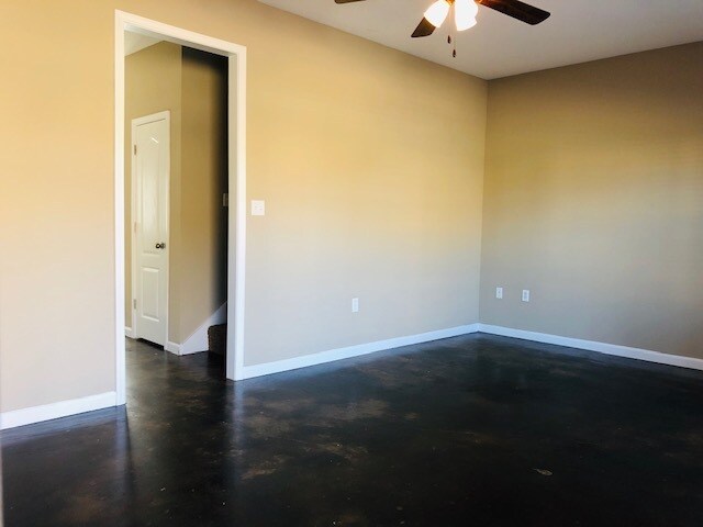 Building Photo - 4321 E Bekah Dr