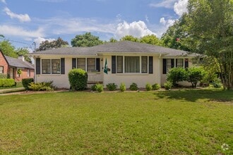 Building Photo - 1514 Crest Dr