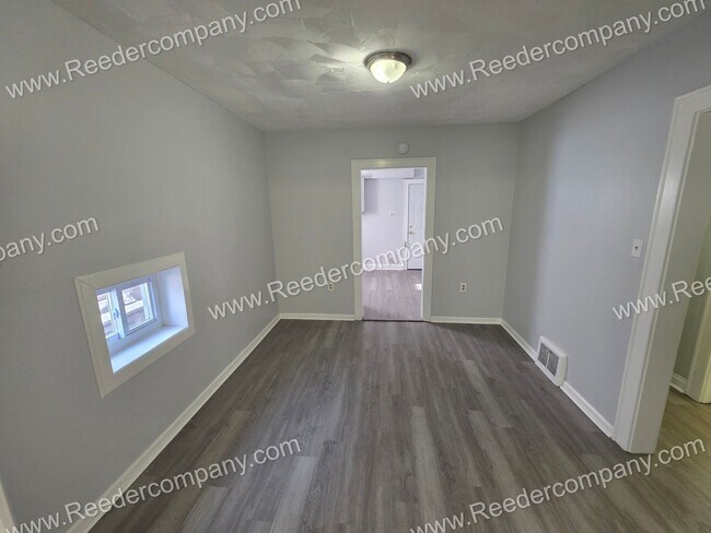 Foto del edificio - 3824 Parrish Ave