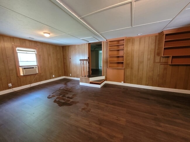 Building Photo - 2890 Arrowhead Dr
