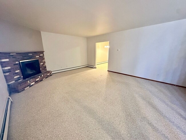 Photo - 745 Nyssa Dr House