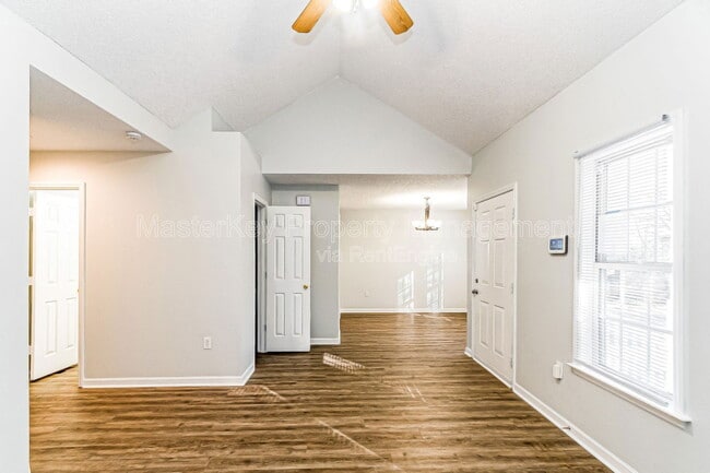 Foto del edificio - 112 Burt St