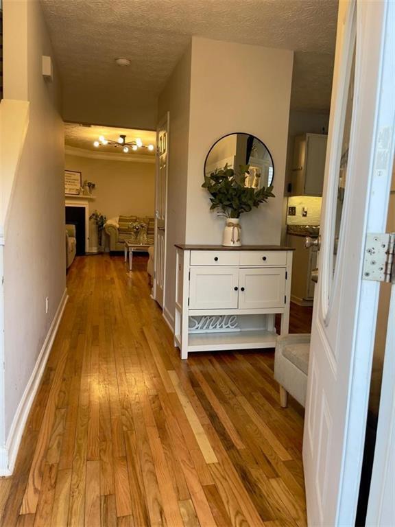 Foto del edificio - 6594 Meadow Green Cir