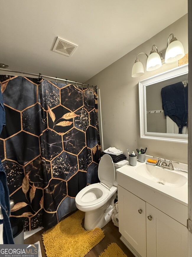 Bathroom - Note - Picture has Current Tenant's items - 17 Liberty St