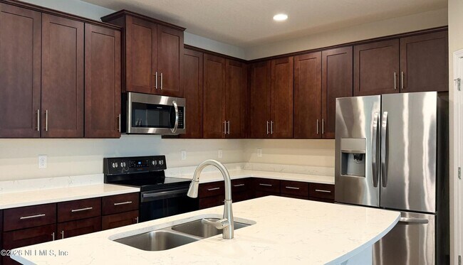 Foto del edificio - 47 Castro Ct