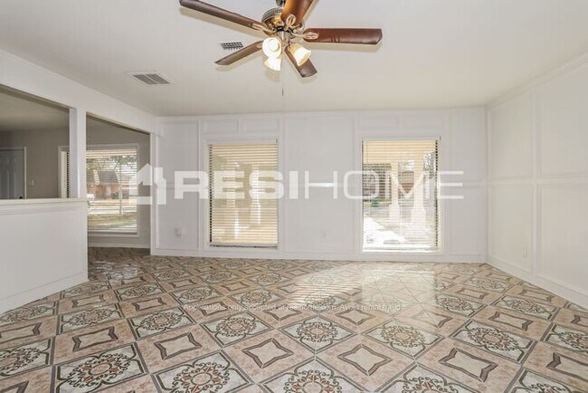 Foto del edificio - 218 Meadowlink Street