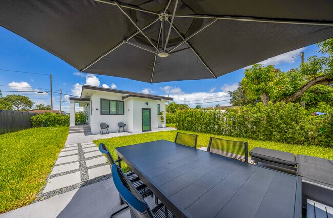 Foto del edificio - 5194 NW 15th Ave