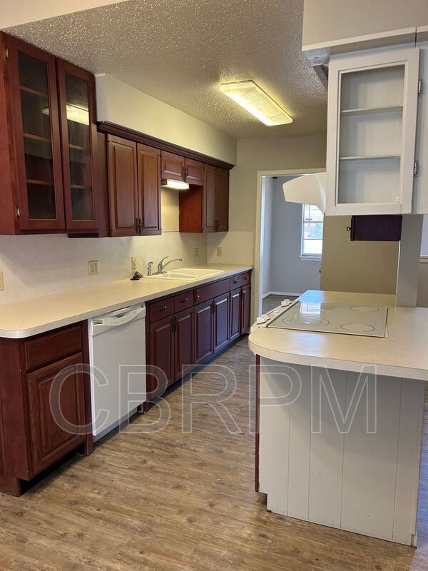 Building Photo - 5423 45th St