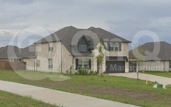 Building Photo - 130 Monument Dr
