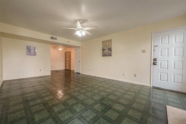 Building Photo - 6606 De Moss Dr