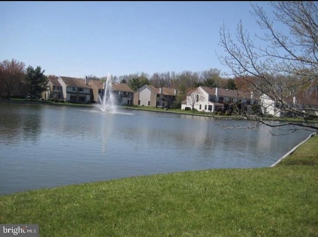 Building Photo - 86B Red Cedar Ct