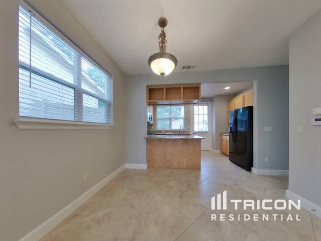 Foto del edificio - 2280 South Dr