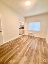 Building Photo - 1354 Carlton Dr