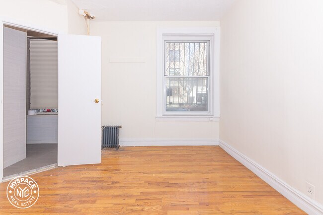 Foto del edificio - 552 Lincoln Pl