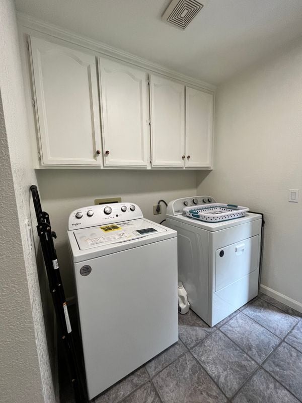 Foto del edificio - 3685 Fairway Dr